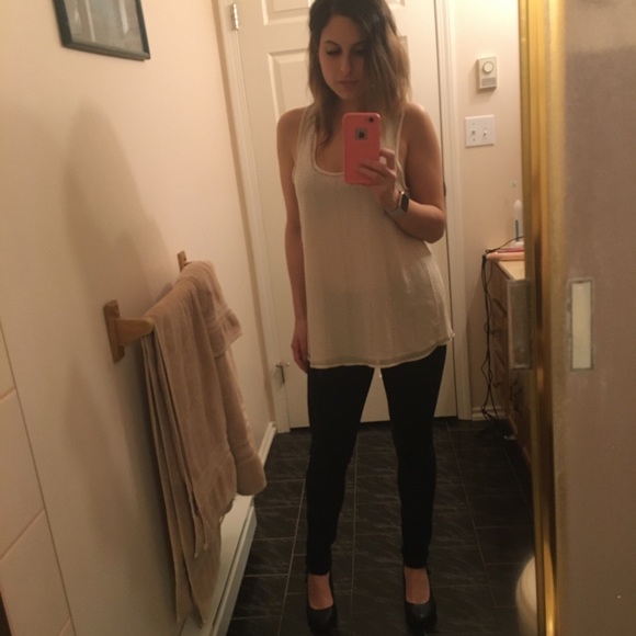 New never worn beaded top - Picture 3 of 4